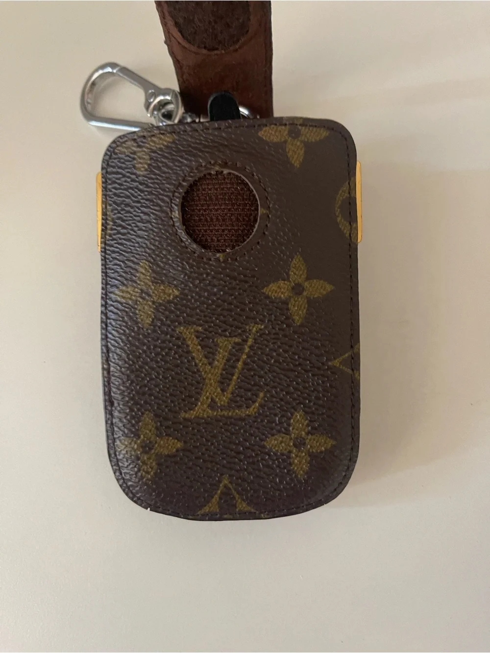 Louis Vuitton Etui (key fob or other accessory)